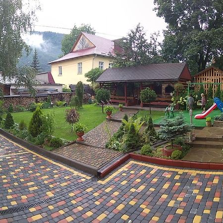 Guest House Shafran Jaremtsche Exterior foto