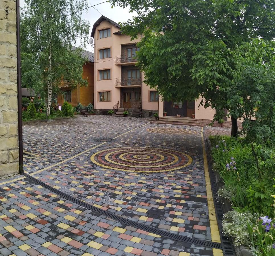 Guest House Shafran Jaremtsche Exterior foto