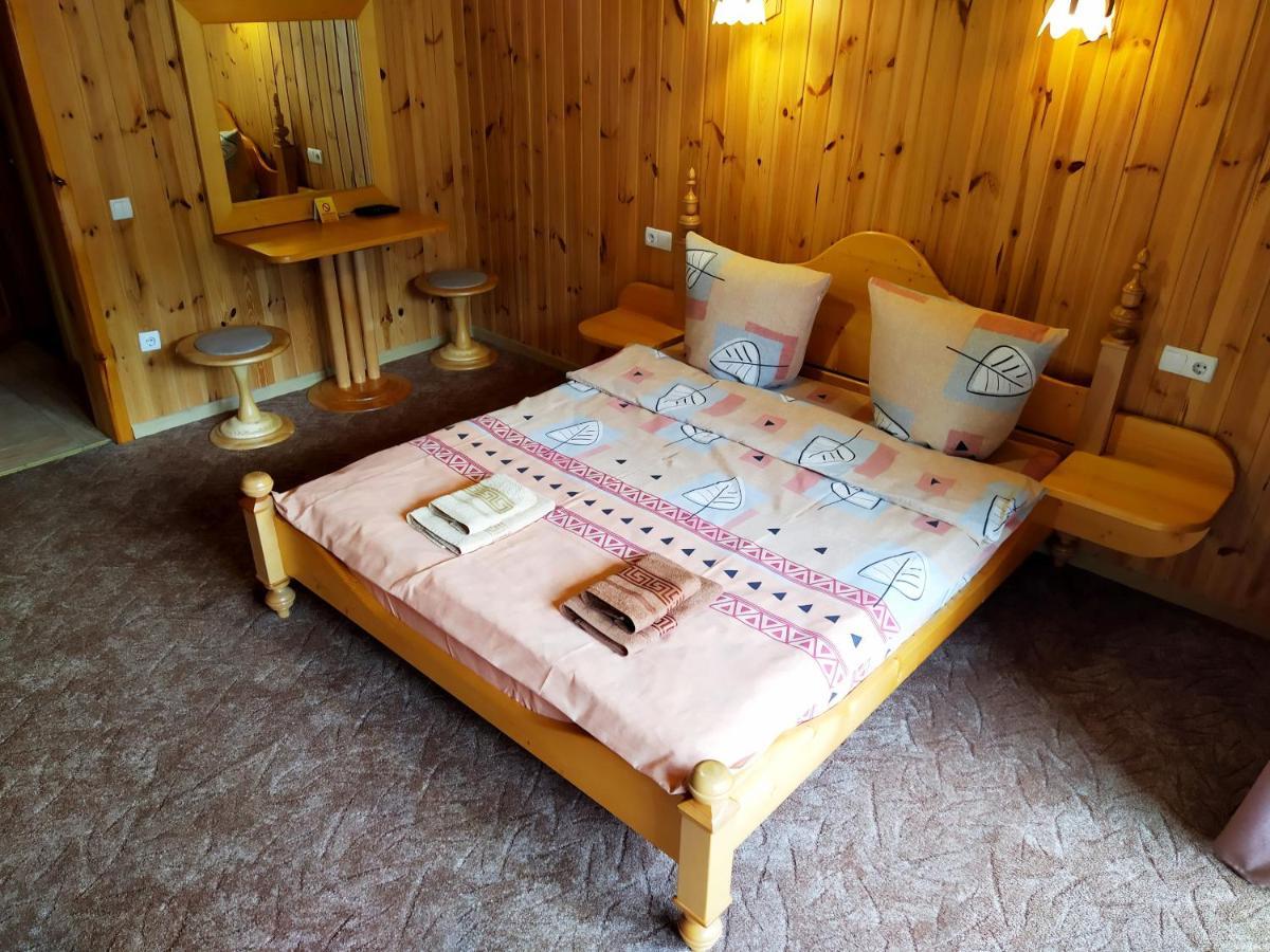 Guest House Shafran Jaremtsche Exterior foto