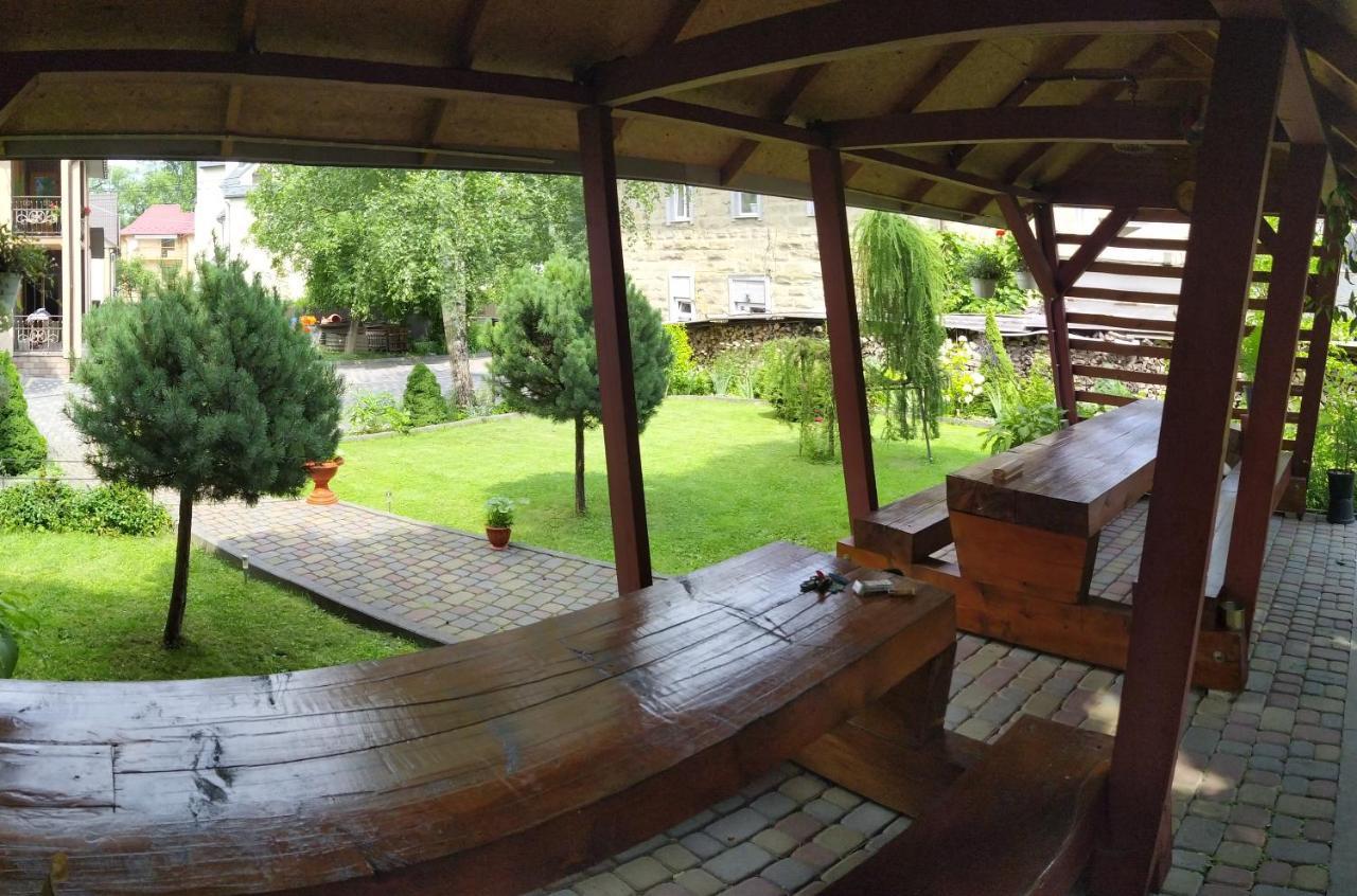 Guest House Shafran Jaremtsche Exterior foto